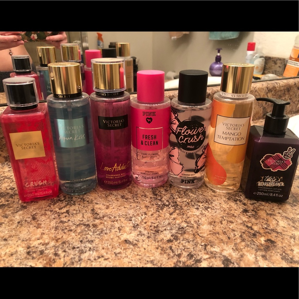 VS/Pink Body Sprays